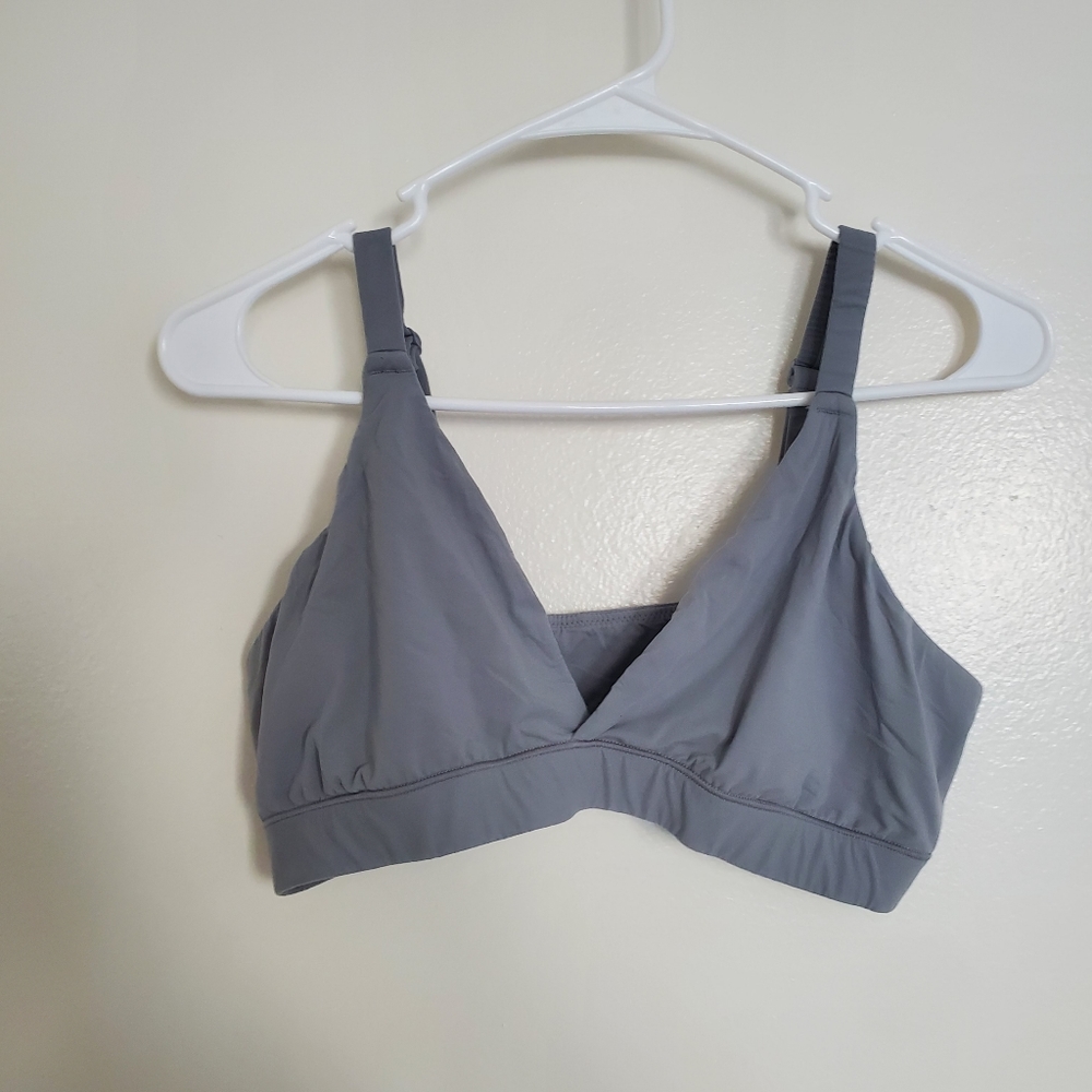 SKIMS Gray V-Neck Wireless Bra with Adjustable Straps